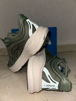 Zapatillas Hoka Bondi 9 running Caqui
