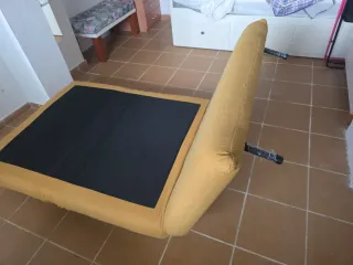 Sofá cama amarillo tela