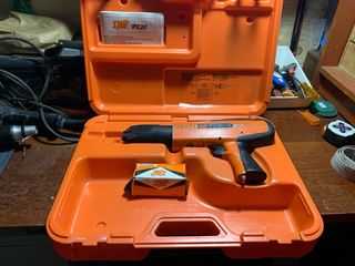 Pistola Clavos SPIT P230