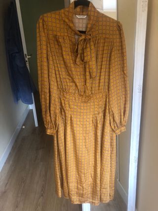 Vestido NAF NAF amarillo estampado talla L