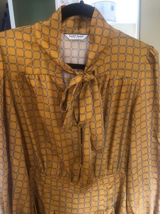 Vestido NAF NAF amarillo estampado talla L