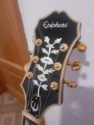 Guitarra Epiphone Semi-acústica