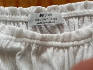 Blusa Bershka blanca talla S