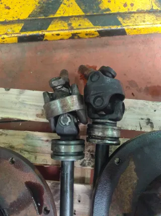 Recambios eje delantero Fiat 9090/8090