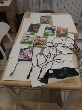 Xbox 360 Kinect + 2 Mandos + Juegos