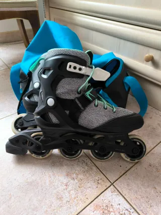 Patines en línea + protecciones + casco