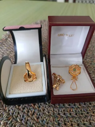 Juego 18k Oro Esmeraldas y Circonitas