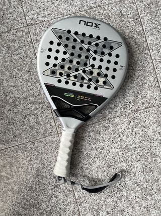 Pala Padel NOX AT10 Luxury 18K