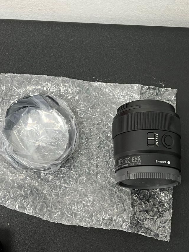 Objetivo Sony SEL11F18 11mm F1.8 E-mount