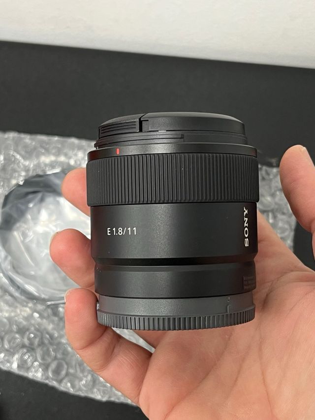 Objetivo Sony SEL11F18 11mm F1.8 E-mount