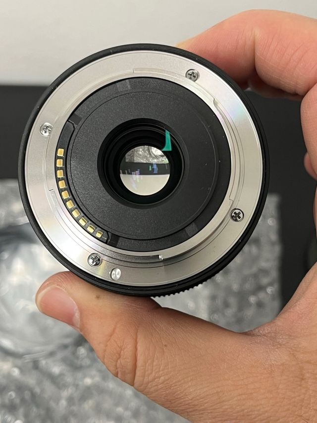 Objetivo Sony SEL11F18 11mm F1.8 E-mount