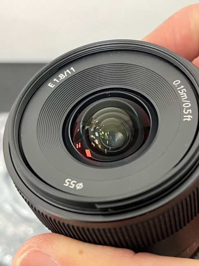 Objetivo Sony SEL11F18 11mm F1.8 E-mount