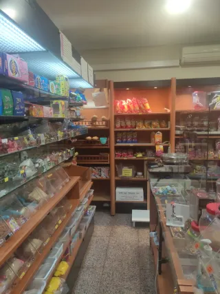 Se venden todas las estanterías