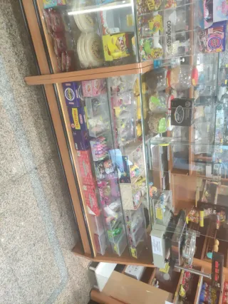 Se venden todas las estanterías