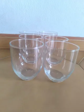 Vasos de cristal transparentes