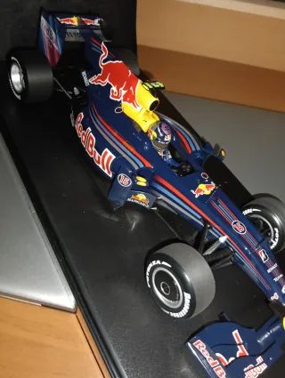Minichamps Red Bull RB5 Vettel 1:18 Vettel