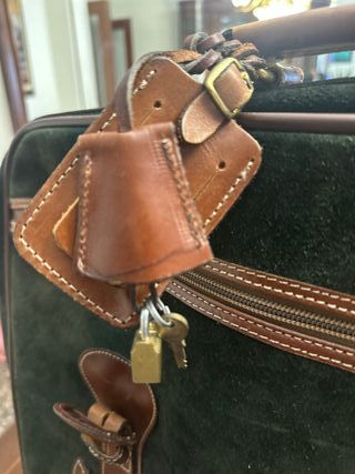 Maleta Nobuck Artesanal Marrón y Verde (juego )