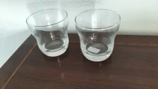 2 vasos de cristal grueso