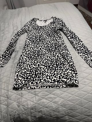 Vestido estampado leopardo manga larga