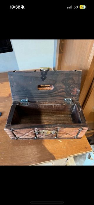 Caja joyero madera con cierre dorado