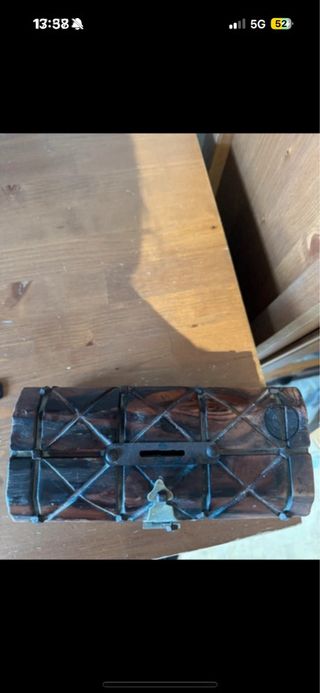 Caja joyero madera con cierre dorado