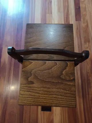 Costurero Francés en Madera con Patas Cabriolé