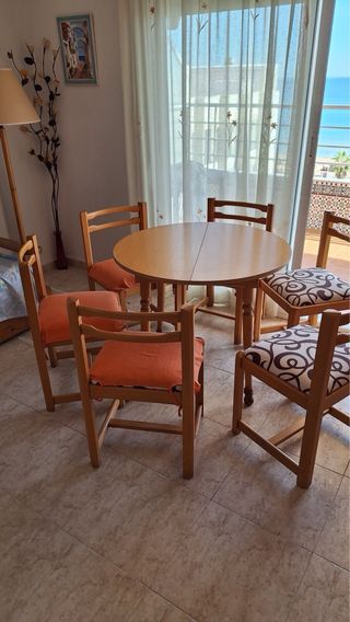 Mesa de comedor extensible de madera