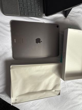 iPad Air 11 + Teclado Logitech Folio Touch