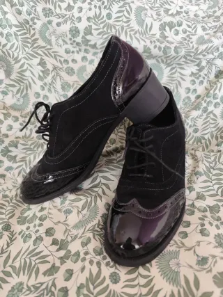 Zapatos charol y cuero negros