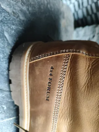 Botas estilo monte talla 39