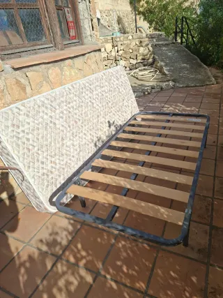 Cama individual con colchón 90x190