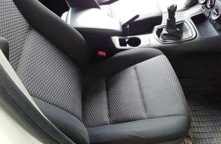 Toyota Hilux Toyota Hilux 2.4 D-4D Cabina Doble GX