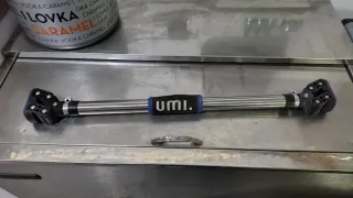 Barra de dominadas UMI.