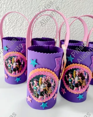 Cestas cumpleaños K-pop guerreras