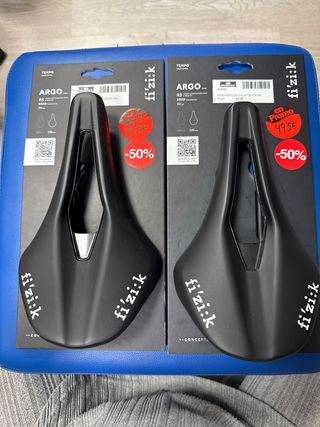 Sillín Fizik Argo R5 Negro