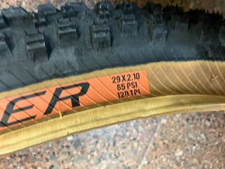 Neumático MSC Bicolor 29 x 2.10