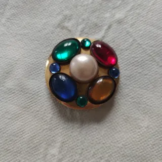 Spilla vintage con pietre colorate