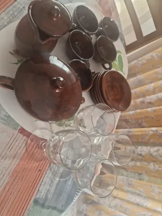 Juego de café de cerámica marrón