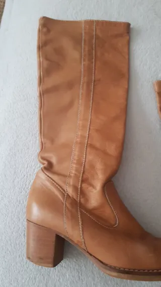 Botas de piel color coñac