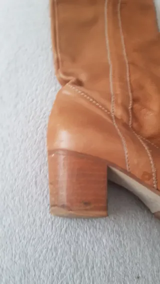 Botas de piel color coñac