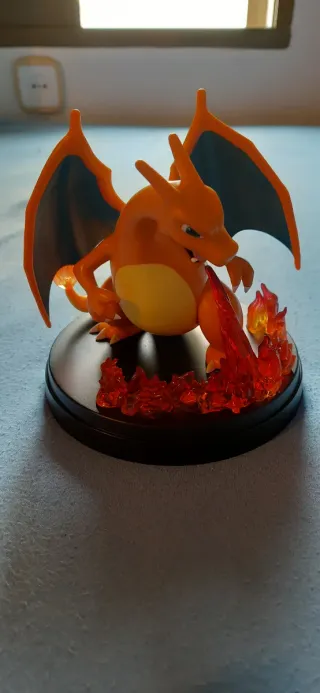 Figura Charizard Pokémon