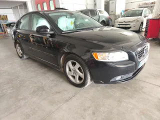 Volvo S40 2012