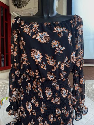 Guess Abito Floreale Off-Shoulder