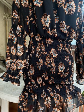 Guess Abito Floreale Off-Shoulder