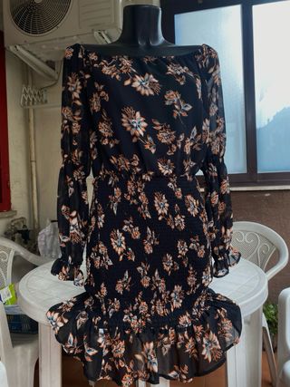 Guess Abito Floreale Off-Shoulder