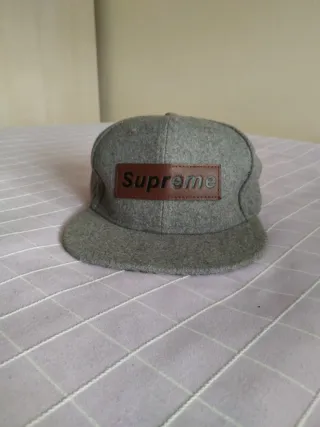 Gorra Supreme Gris