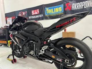 Suzuki GSX-R 750 K7