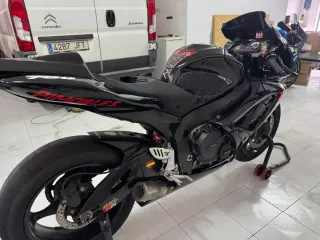 Suzuki GSX-R 750 K7