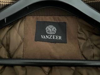Chaqueta Vanzeer acolchada marrón