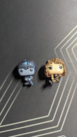 Funko Pop Dustin y Nancy - Stranger Things